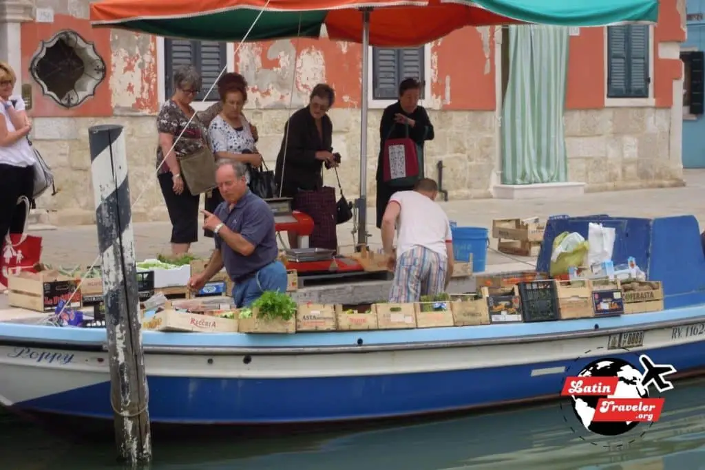 mercado flotante venecia